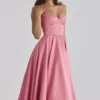Mademoiselle Midi-Kleid aus Himbeer-Satin-Tüll Mademoiselle Midi-Kleid aus Himbeer-Satin-Tüll