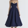 Mademoiselle Midi-Kleid aus marineblauem Satin und Tüll Mademoiselle Midi-Kleid aus marineblauem Satin und Tüll