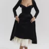 Mademoiselle Midi-Kleid aus schwarzem Samt und Tüll + Boleros Mademoiselle Midi-Kleid aus schwarzem Samt und Tüll + Boleros