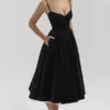 Mademoiselle Midi-Kleid aus schwarzem Samt und Tüll + Boleros Mademoiselle Midi-Kleid aus schwarzem Samt und Tüll + Boleros