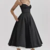 Mademoiselle – Midi-Kleid aus schwarzem Tüll Mademoiselle – Midi-Kleid aus schwarzem Tüll
