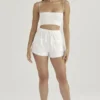 Mae Shorts aus weißer Broderie Anglaise Mae Shorts aus weißer Broderie Anglaise