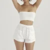 Mae Shorts aus weißer Broderie Anglaise Mae Shorts aus weißer Broderie Anglaise