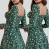 Malika – Grünes Minikleid mit Blumenmuster und Korsett