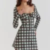 Malika Mini-Korsetts-Kleid in rotem Tartan Malika Mini-Korsetts-Kleid in rotem Tartan