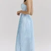 Marcella Ozeanblaues Maxikleid mit Falten