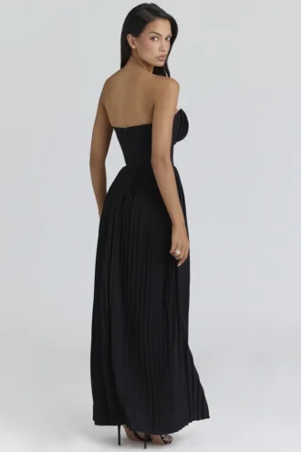 Marcella – Schwarzes Maxikleid aus plissiertem Georgette