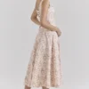 Mariabella Cremefarbenes Midi-Sommerkleid aus Baumwolle mit Blumenprint Mariabella Cremefarbenes Midi-Sommerkleid aus Baumwolle mit Blumenprint
