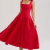 Mariabella Rotes Midi-Sommerkleid aus Stretch-Baumwolle Mariabella Rotes Midi-Sommerkleid aus Stretch-Baumwolle