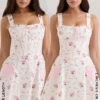 Marianella Mini-Kleid aus Stretch-Baumwolle mit cremefarbenem Rosenprint Marianella Mini-Kleid aus Stretch-Baumwolle mit cremefarbenem Rosenprint