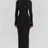 Marie-Louise Schwarzes Maxikleid mit Rollkragen Marie-Louise Schwarzes Maxikleid mit Rollkragen