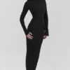 Marie-Louise Schwarzes Maxikleid mit Rollkragen Marie-Louise Schwarzes Maxikleid mit Rollkragen