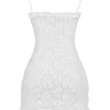 Marlene Weißes Minikleid aus Baumwolle mit Broderie Anglais Marlene Weißes Minikleid aus Baumwolle mit Broderie Anglais