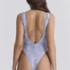 Martinique Lavendel-Paisley-Bademode mit tiefem Ausschnitt Martinique Lavendel-Paisley-Bademode mit tiefem Ausschnitt