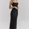 Maxikleid „Calla“ mit schwarzen Perlenverzierungen Maxikleid „Calla“ mit schwarzen Perlenverzierungen