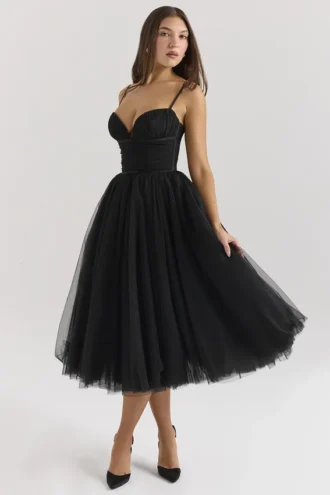 Midi-Kleid „Countess“ mit gerafftem Oberteil aus schwarzem Tüll