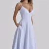 Millie Bluebell Midi-Sommerkleid aus Baumwolle mit Schnürung Millie Bluebell Midi-Sommerkleid aus Baumwolle mit Schnürung