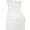 Mimi Weißes, trägerloses Minikleid aus Twill Mimi Weißes, trägerloses Minikleid aus Twill