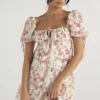 Mini-Kleid mit Prinzessinnen-Rosenprint Mini-Kleid mit Prinzessinnen-Rosenprint