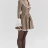 Mini-Kleid mit Puppytooth-Karomuster in Sable Brown Mini-Kleid mit Puppytooth-Karomuster in Sable Brown