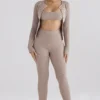 Mitzi Taupe Leggings aus geripptem Strick Mitzi Taupe Leggings aus geripptem Strick