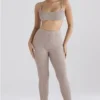 Mitzi Taupe Leggings aus geripptem Strick Mitzi Taupe Leggings aus geripptem Strick