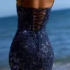 Naima Navy – Handbesticktes, verziertes Korsetts-Maxikleid