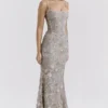 Naima Silberverziertes Korsett-Maxikleid mit Perlenstickerei Naima Silberverziertes Korsett-Maxikleid mit Perlenstickerei