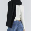 Nara Schwarzer Oversize-Schal aus Wolle mit Struktur