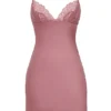 Nia – Slip-Kleid aus rosa Satin und Spitze Nia – Slip-Kleid aus rosa Satin und Spitze