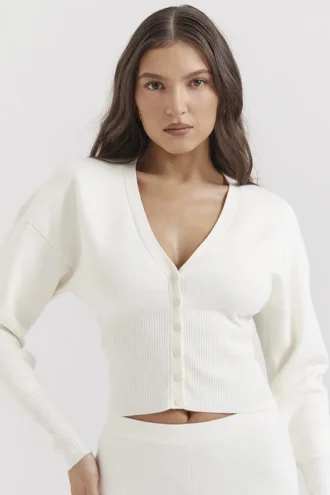 Noor Off-White-Strickjacke