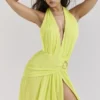 Olessia Acid Lime Rückenfreies Neckholder-Maxikleid Olessia Acid Lime Rückenfreies Neckholder-Maxikleid