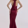 Oliviana Weinrotes Satin-Maxikleid mit Neckholder Oliviana Weinrotes Satin-Maxikleid mit Neckholder
