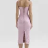 Ophelle Pink Jacquard-Midi-Kleid mit Schnürung Ophelle Pink Jacquard-Midi-Kleid mit Schnürung