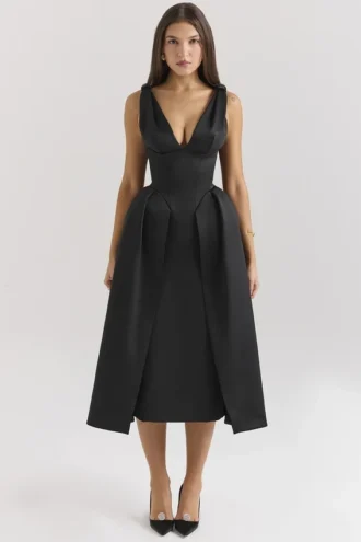 Paloma – Midi-Kleid aus schwarzem Satin mit gedrehten Trägern