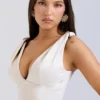Paloma Vintage-Midi-Kleid aus cremefarbenem Satin mit Falten Paloma Vintage-Midi-Kleid aus cremefarbenem Satin mit Falten