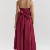 Pandora Berry trägerloses Midi-Kleid mit abnehmbarem Schleifen Pandora Berry trägerloses Midi-Kleid mit abnehmbarem Schleifen