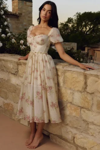 Penelope Elfenbeinfarbenes Midi-Kleid aus Chiffon mit Vintage-Rosenprint