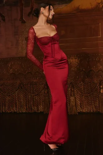 Perdi Berry Satin-Maxikleid mit Korsetts