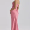 Persephone Himbeerfarbenes Satin- und Crêpe-Maxikleid mit trägerlosem Korsett Persephone Himbeerfarbenes Satin- und Crêpe-Maxikleid mit trägerlosem Korsett