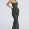 Persephone Smaragdgrünes Maxikleid aus Crêpe mit trägerlosem Korsett Persephone Smaragdgrünes Maxikleid aus Crêpe mit trägerlosem Korsett