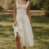 Phoebe – Weißes Midi-Kleid mit Broderie-Anglaise-Borte
