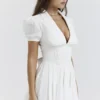 Piera Weißes Plissee-Minikleid Piera Weißes Plissee-Minikleid