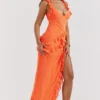 Pixie Maxikleid mit Rüschen in Flammenorange Pixie Maxikleid mit Rüschen in Flammenorange