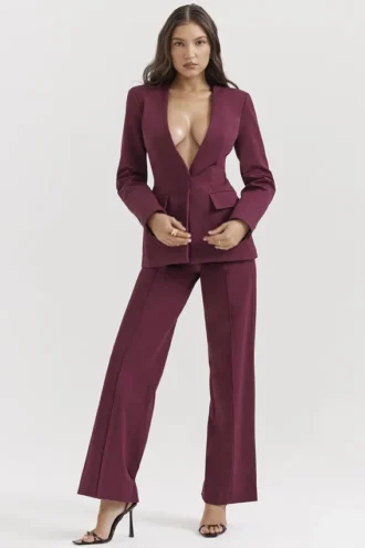 Rivi Weinrote Hose mit geradem Bein