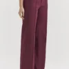 Rivi Weinrote Hose mit geradem Bein Rivi Weinrote Hose mit geradem Bein