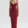 Romy Weinrotes Bodycon-Maxikleid aus Mesh Romy Weinrotes Bodycon-Maxikleid aus Mesh