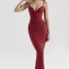Romy Weinrotes Bodycon-Maxikleid aus Mesh Romy Weinrotes Bodycon-Maxikleid aus Mesh