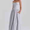 Rona Blaues Maxikleid aus Baumwolle mit Wildblumenprint und Schnürung Rona Blaues Maxikleid aus Baumwolle mit Wildblumenprint und Schnürung