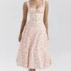Rosalee Pfirsichfarbenes Baumwoll-Bustier-Sommerkleid mit Mohnblumenprint Rosalee Pfirsichfarbenes Baumwoll-Bustier-Sommerkleid mit Mohnblumenprint